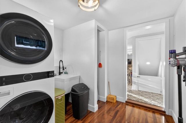 310 S Bluegrass Drive, Bonner Springs, KS 66012