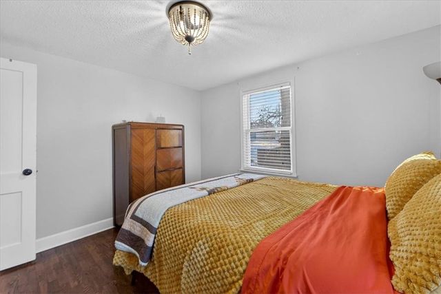 310 S Bluegrass Drive, Bonner Springs, KS 66012