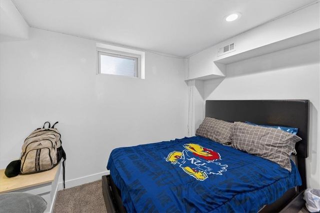 310 S Bluegrass Drive, Bonner Springs, KS 66012