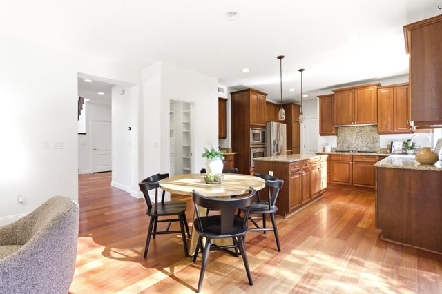 1892 Loring Ln, Lincoln, CA 95648