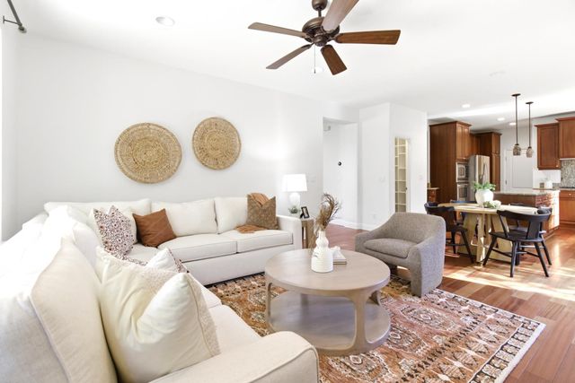 1892 Loring Ln, Lincoln, CA 95648
