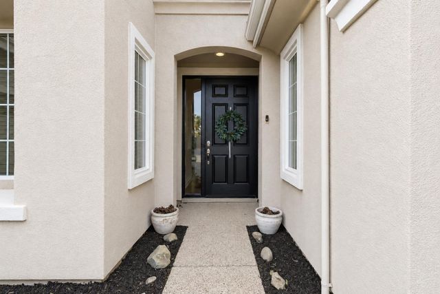 1892 Loring Ln, Lincoln, CA 95648