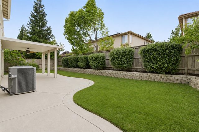 1892 Loring Ln, Lincoln, CA 95648