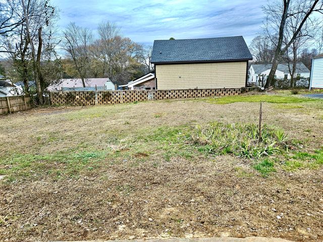 1705 Bagwell Avenue, Hixson, TN 37343