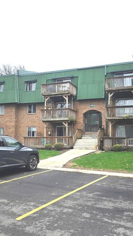 1992 Tall Oaks Drive 2B, Aurora, IL 60505