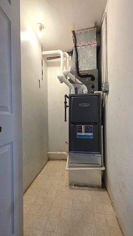 1992 Tall Oaks Drive 2B, Aurora, IL 60505