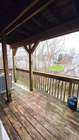 1992 Tall Oaks Drive 2B, Aurora, IL 60505