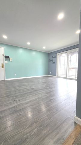 1992 Tall Oaks Drive 2B, Aurora, IL 60505