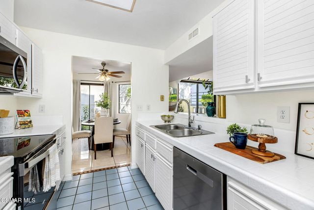 1109 Tivoli Lane 122, Simi Valley, CA 93065