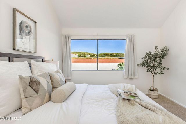 1109 Tivoli Lane 122, Simi Valley, CA 93065