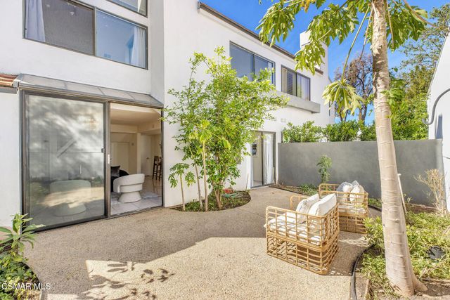 1109 Tivoli Lane 122, Simi Valley, CA 93065