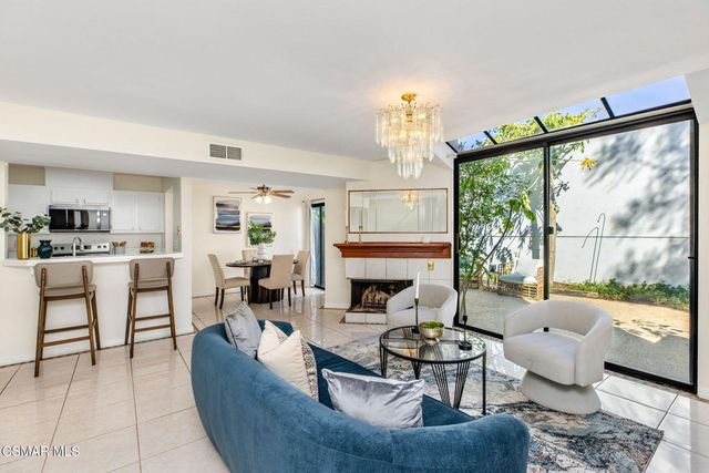 1109 Tivoli Lane 122, Simi Valley, CA 93065