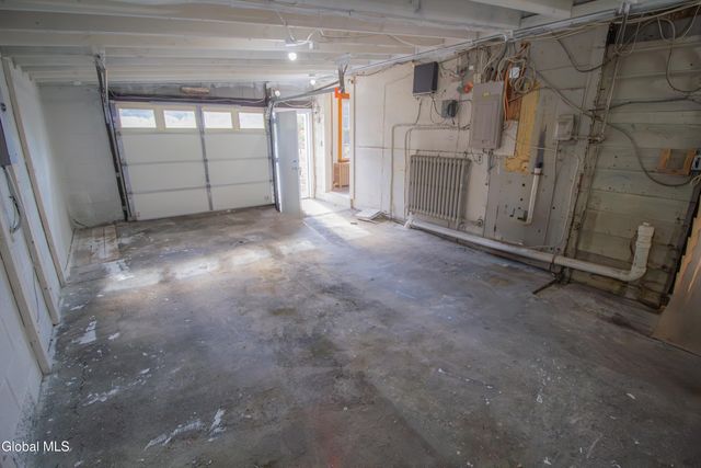 183 Old Niskayuna Road, Colonie, NY 12110