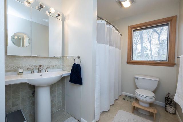 25 GREEN VALE RD, Cherry Hill, NJ 08034