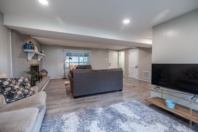 25 GREEN VALE RD, Cherry Hill, NJ 08034