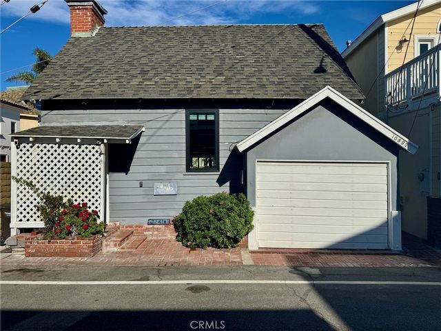 16692 Bayview Drive, Huntington Beach, CA 90742