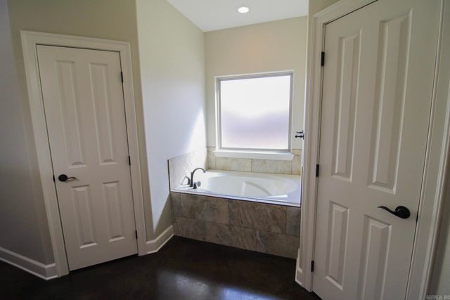 3020 Cloudberry Drive, Conway, AR 72032