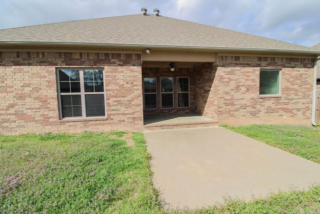 3020 Cloudberry Drive, Conway, AR 72032