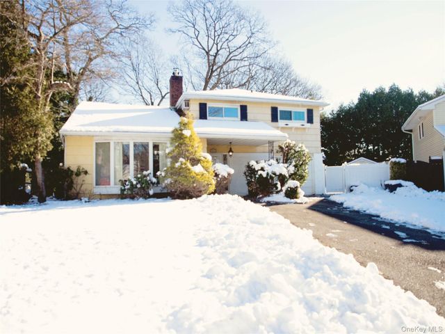 1277 Lednam Court, Merrick, NY 11566