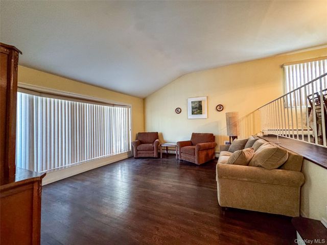 1277 Lednam Court, Merrick, NY 11566