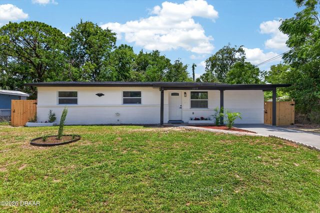 1359 Wright Street, Daytona Beach, FL 32117
