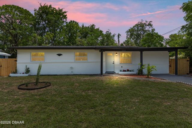 1359 Wright Street, Daytona Beach, FL 32117