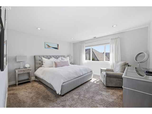 3424 SUSSEX St, Eugene, OR 97401