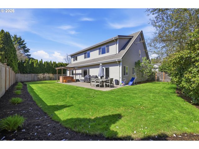 3424 SUSSEX St, Eugene, OR 97401