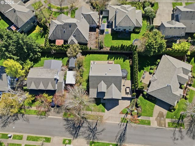 3424 SUSSEX St, Eugene, OR 97401