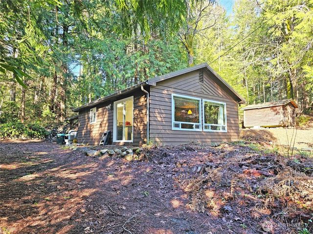 121 Bay View Avenue, Brinnon, WA 98320