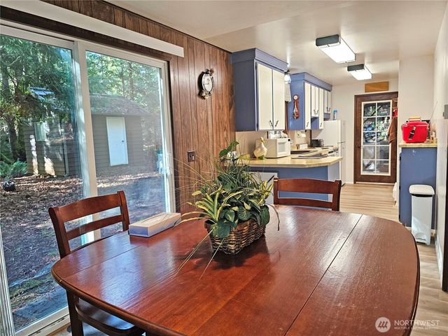 121 Bay View Avenue, Brinnon, WA 98320