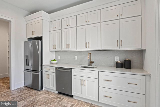 901 ECHOLS ST SE, Vienna, VA 22180