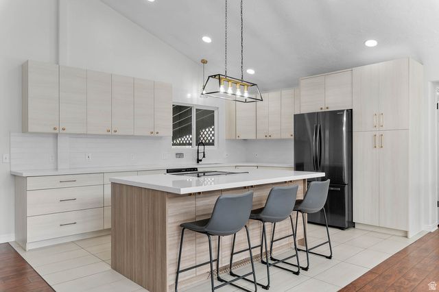 2197 E THISTLEWOOD WAY, Sandy, UT 84092