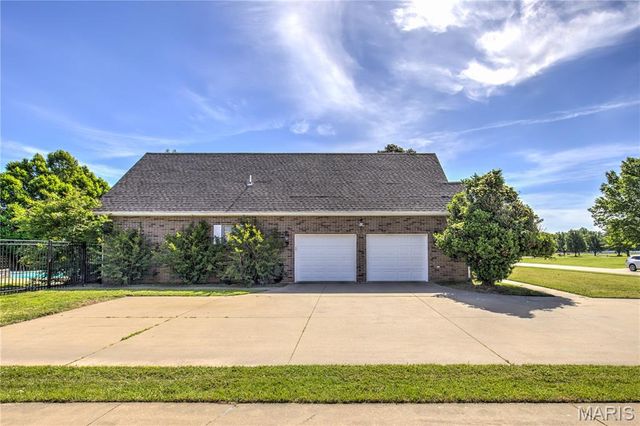 504 Thornwood Ave, Sikeston, MO 63801