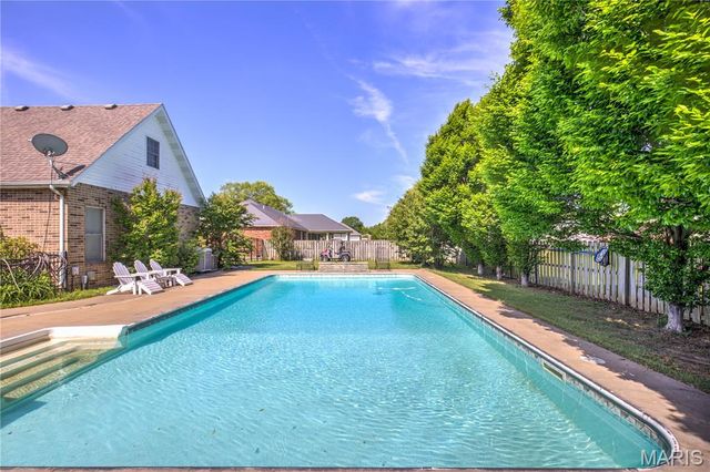 504 Thornwood Ave, Sikeston, MO 63801