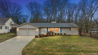 4399 Midrow Road, Waterford Charter Township, MI 48329