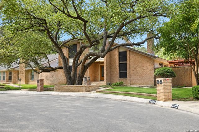 1800 SHADOW PARK ST, San Antonio, TX 78232