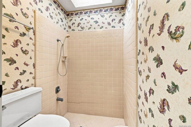 1800 SHADOW PARK ST, San Antonio, TX 78232