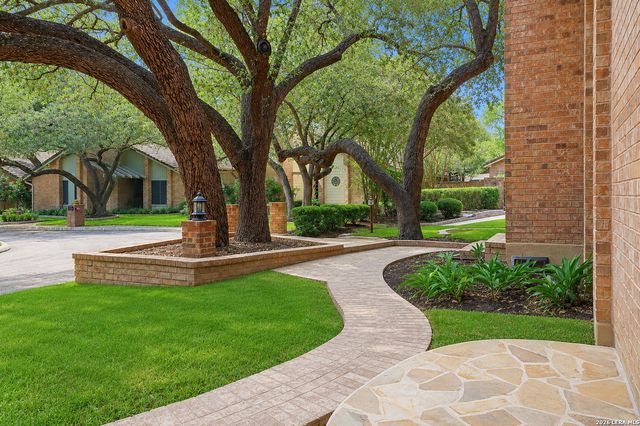 1800 SHADOW PARK ST, San Antonio, TX 78232