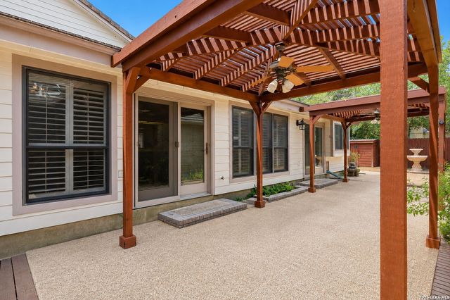 1800 SHADOW PARK ST, San Antonio, TX 78232