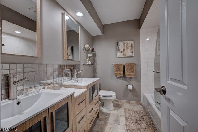 69 Cummings Cir, West Orange Twp., NJ 07052