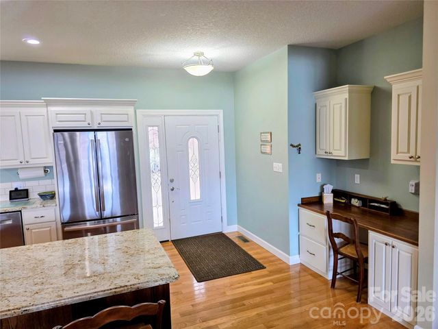254 Ray Mine Road, Burnsville, NC 28714