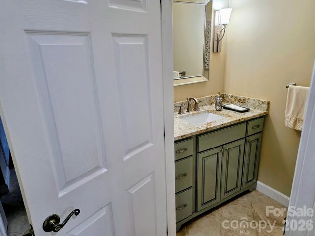 254 Ray Mine Road, Burnsville, NC 28714