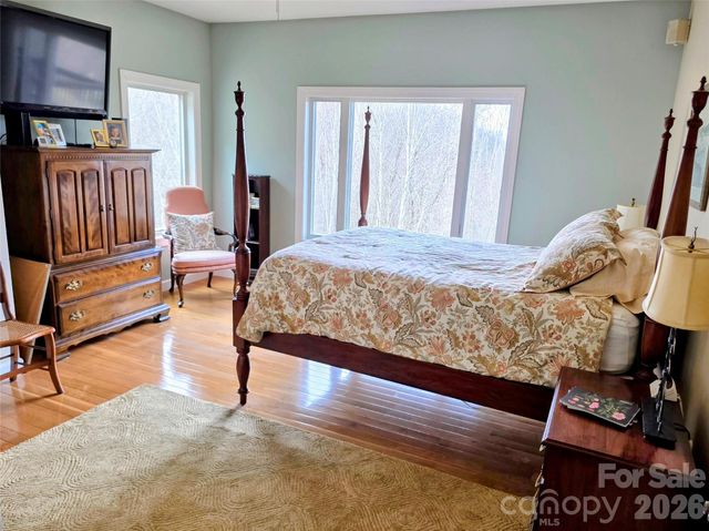 254 Ray Mine Road, Burnsville, NC 28714
