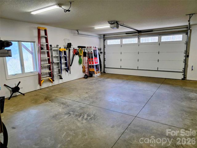254 Ray Mine Road, Burnsville, NC 28714