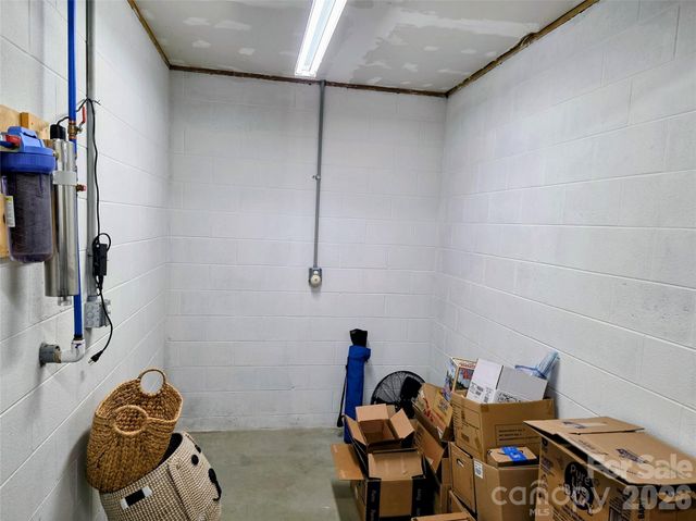 254 Ray Mine Road, Burnsville, NC 28714