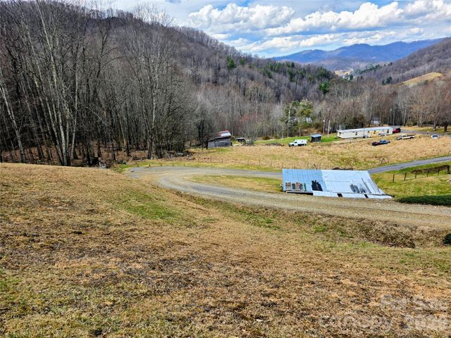 254 Ray Mine Road, Burnsville, NC 28714
