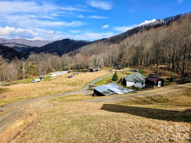 254 Ray Mine Road, Burnsville, NC 28714