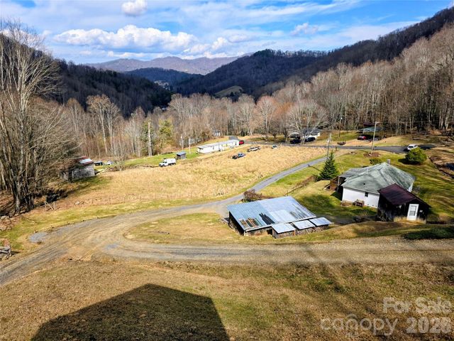 254 Ray Mine Road, Burnsville, NC 28714