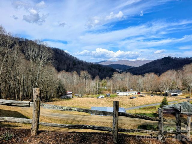 254 Ray Mine Road, Burnsville, NC 28714